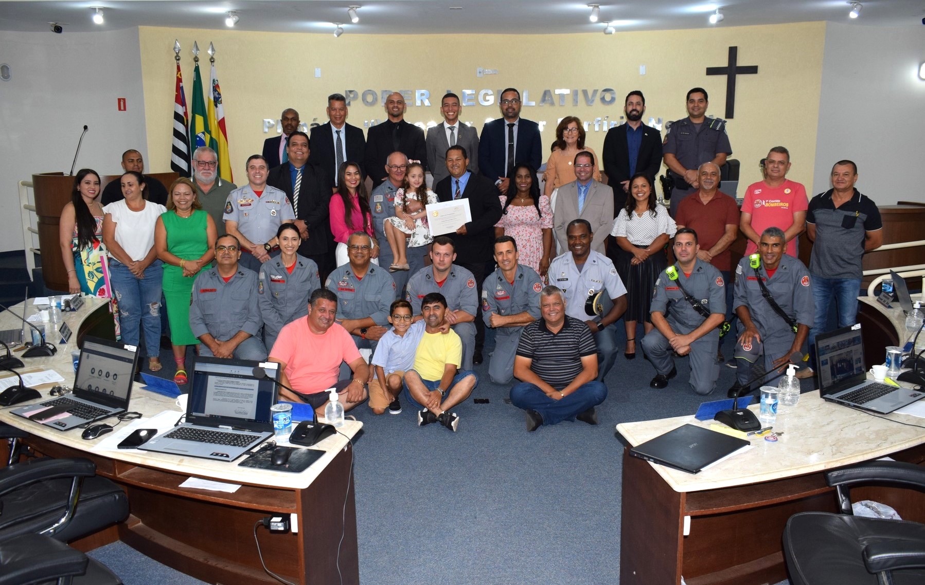 04.12.23 Tayette e Amigos Familia