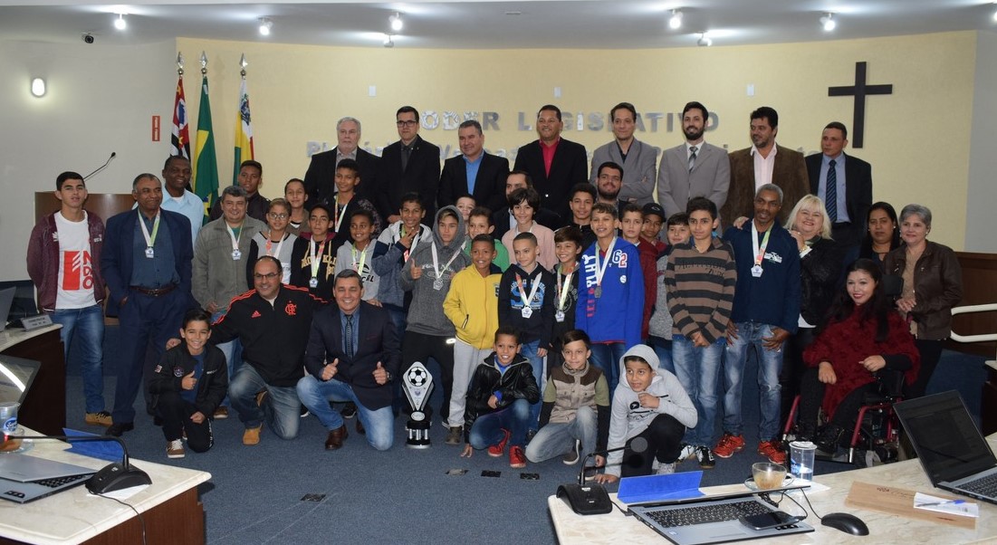 05.08.19 Equipe futebol
