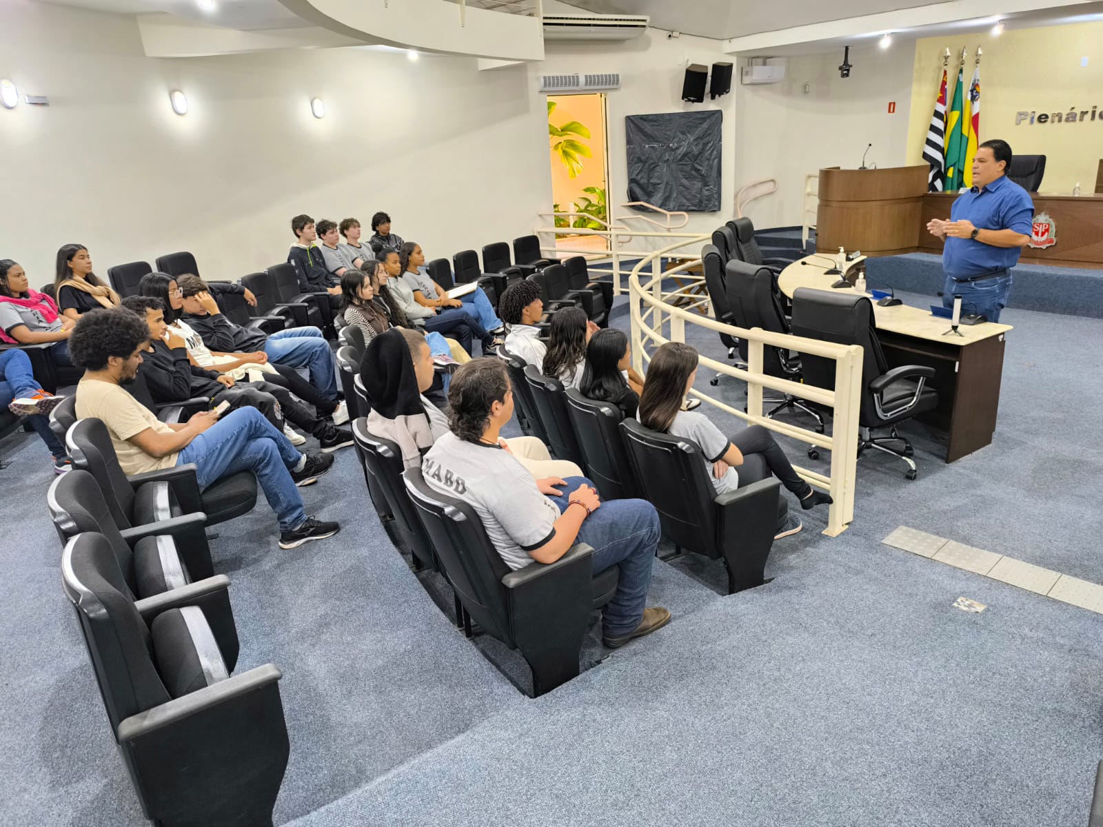 08.09.25 Ricardo alunos