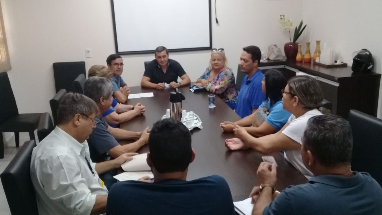11.04.19 Vereadores com equipe educacao