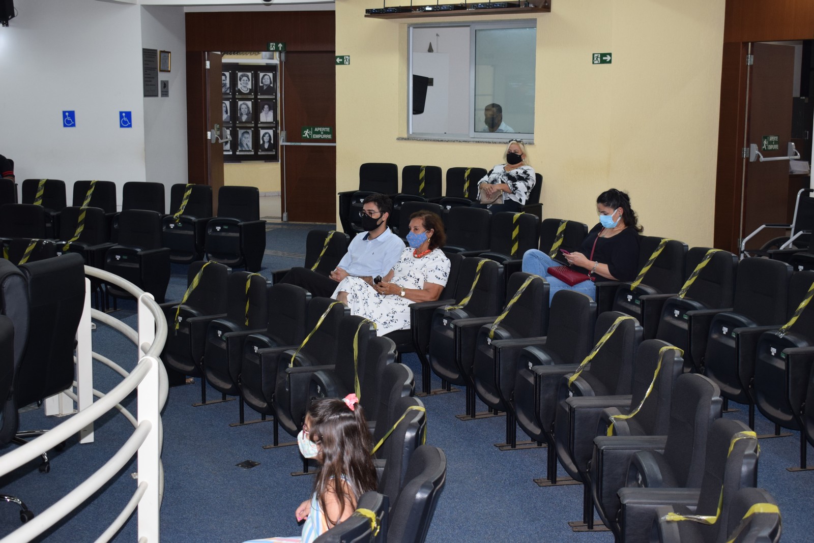 15.09.21 Almira Garms acompanha Sessao