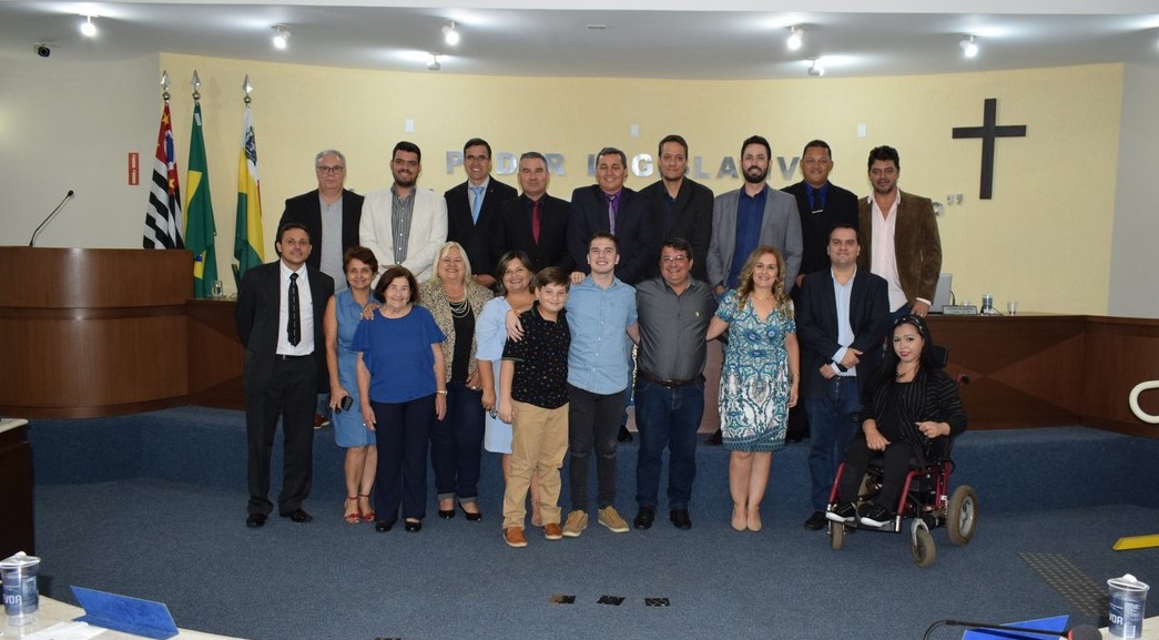 150419 Jose Maria e familia com vereadores