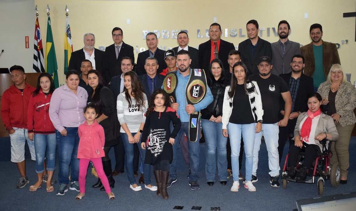 19.08.19 Wilian equipe e vereadores