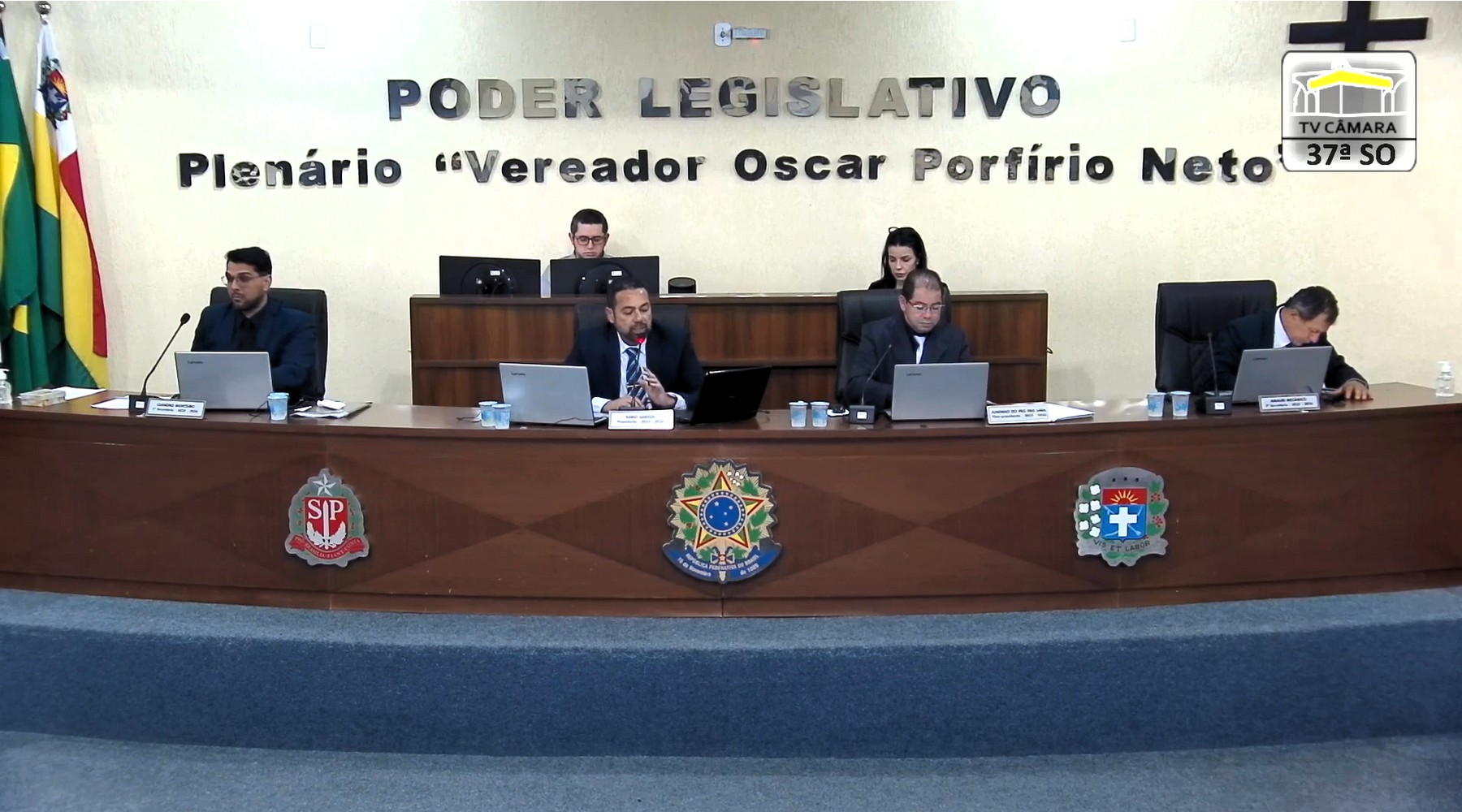 19.10.26 Mesa Diretora