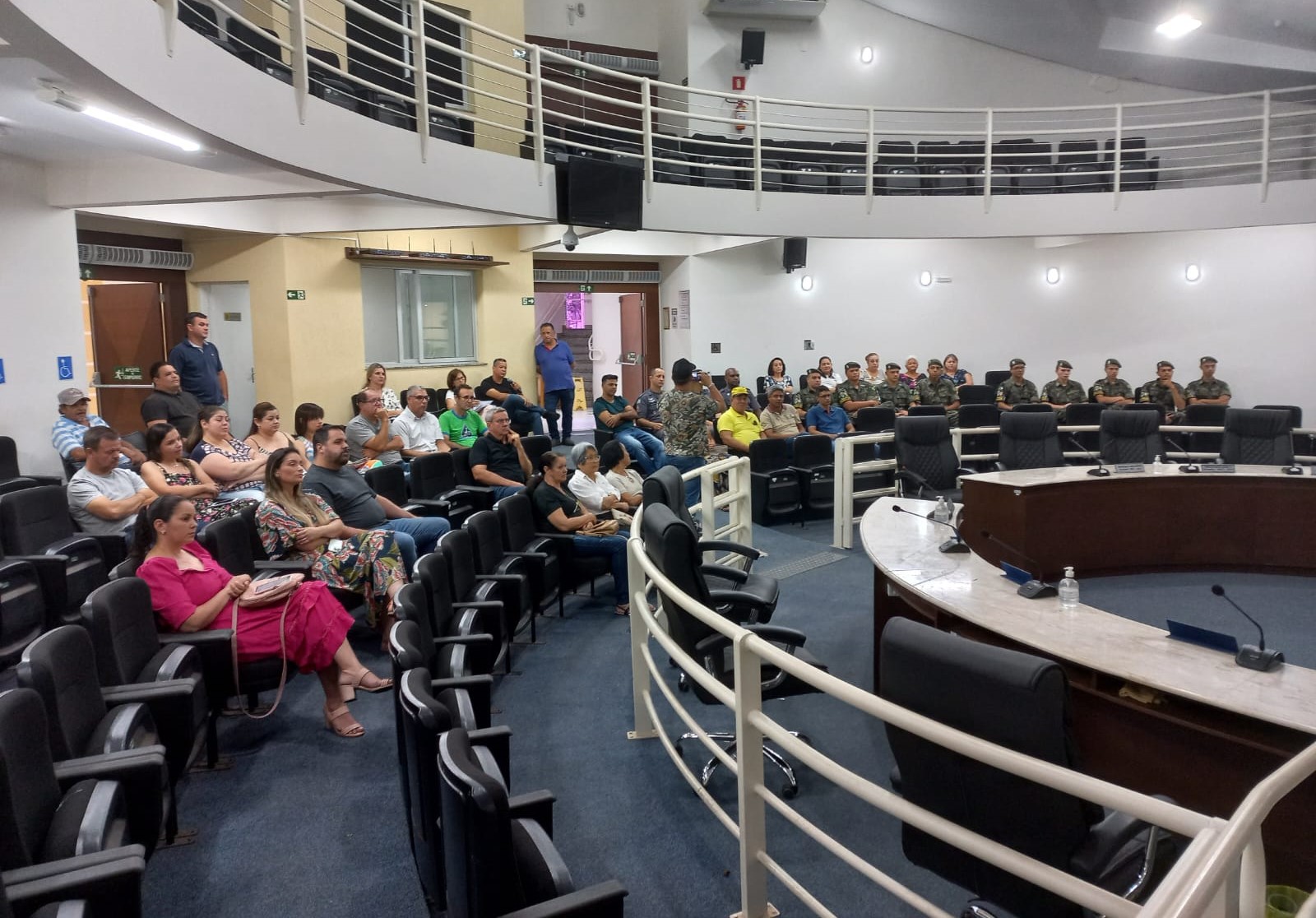 21.10.23 Publico audiencia