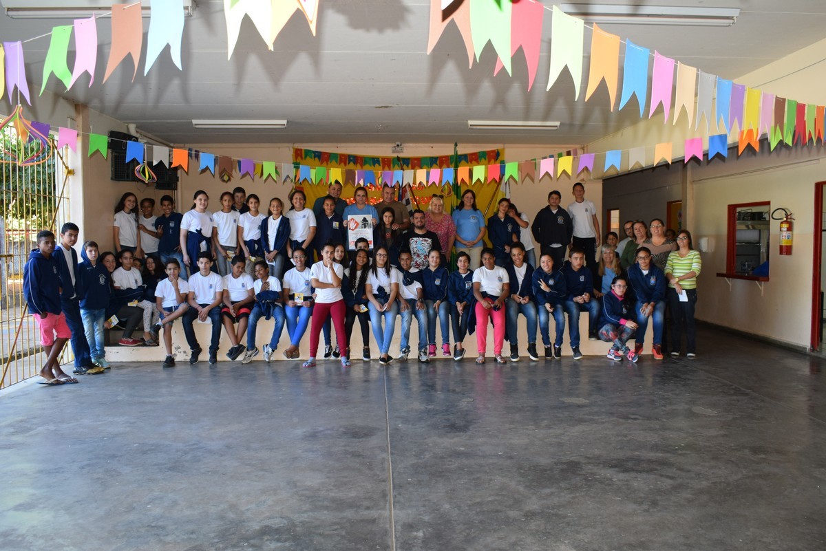 25.06.19 Vereadores e alunos