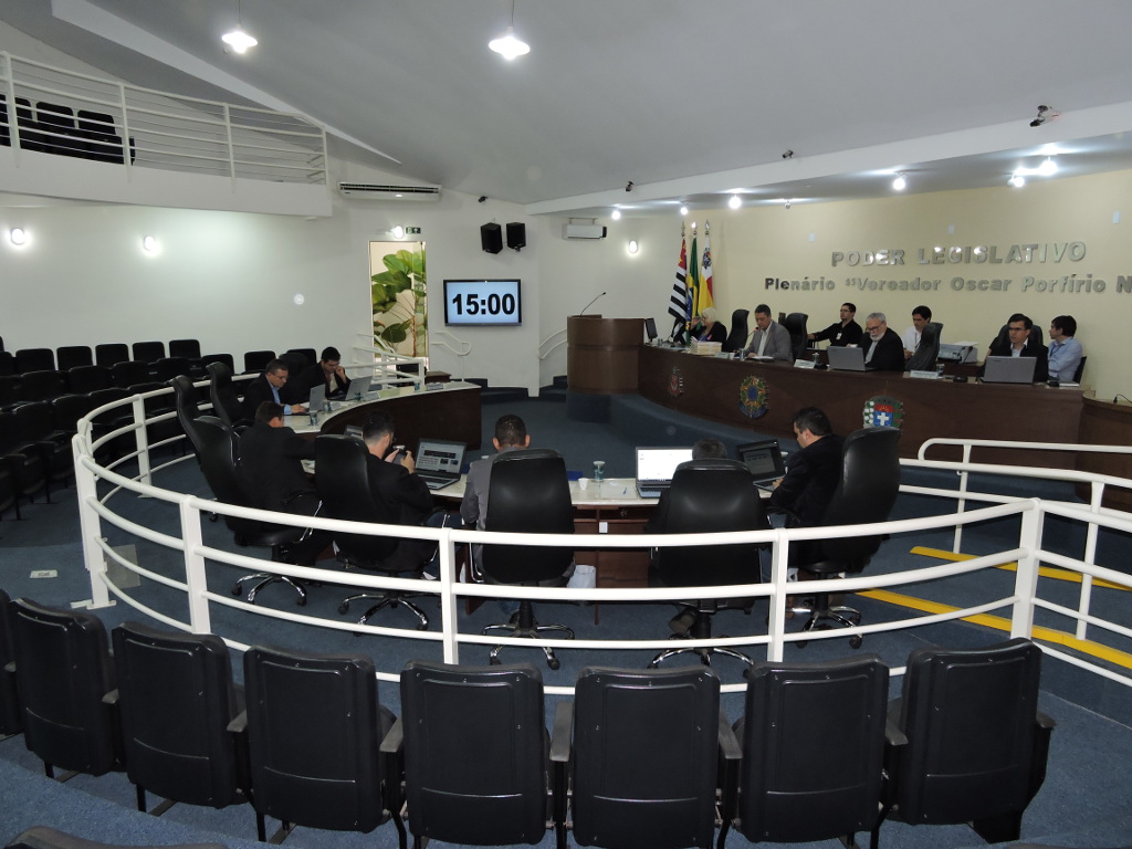 Camara aprova contas de 2015