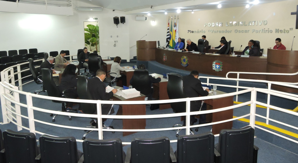 Camara reunida em Sessao Extra na sexta 3 de junho
