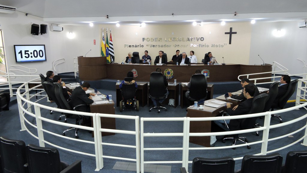 Camara reunida em Sessao Extra no dia 10 de marco