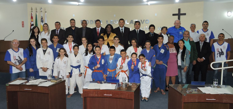 Equipe do Judo com vereadores