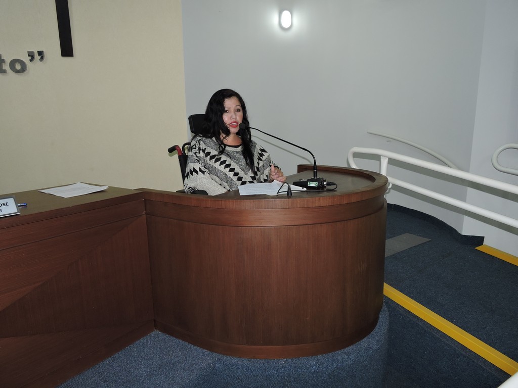Luciana da Adepta
