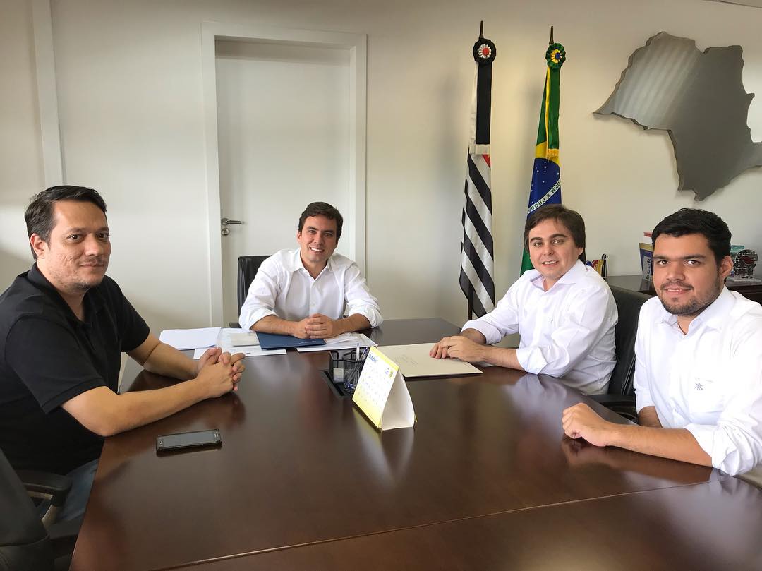 Reuniao com Camarinha em SP