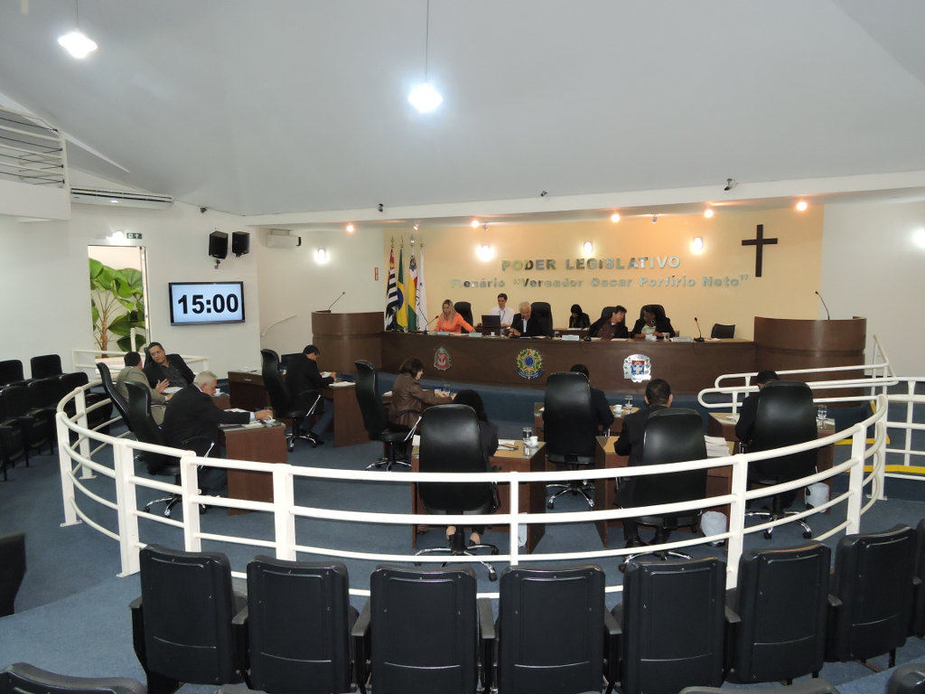 Vereadores na Sessao Extra de quinta 19 de maio