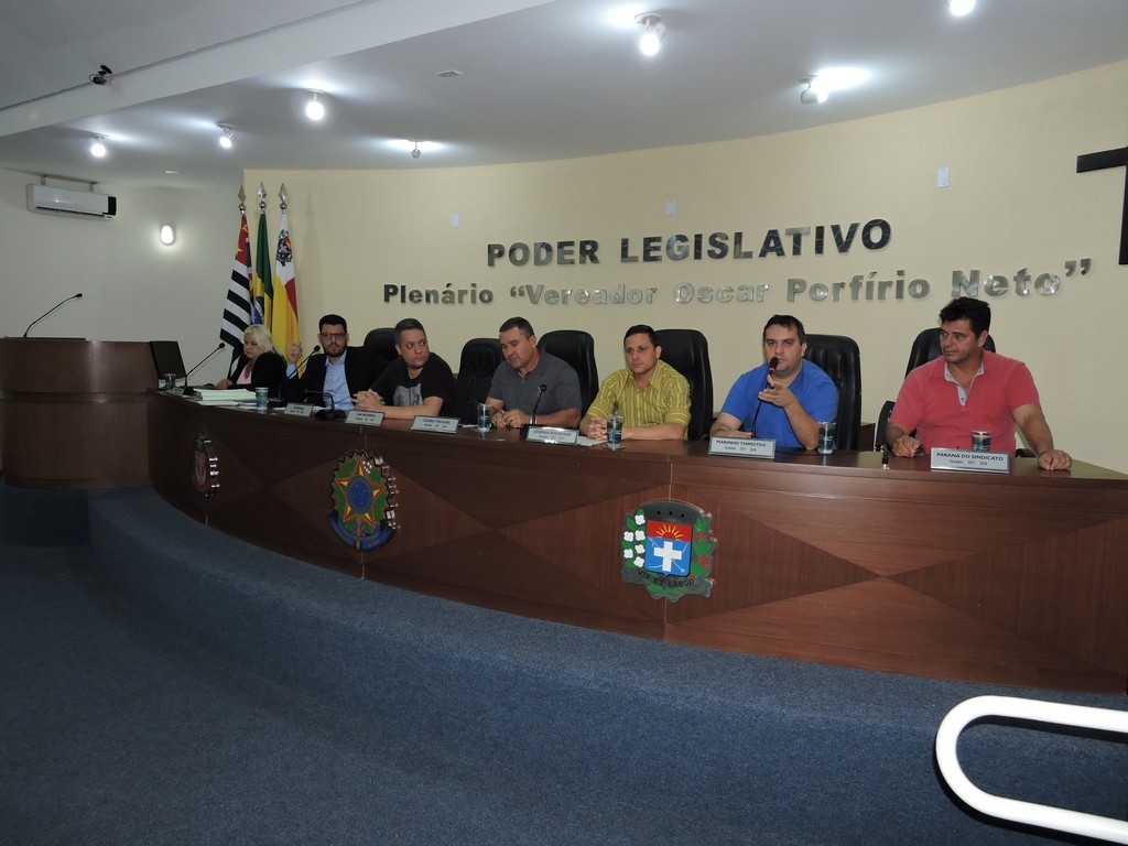 Vereadores responderam questionamentos do publico