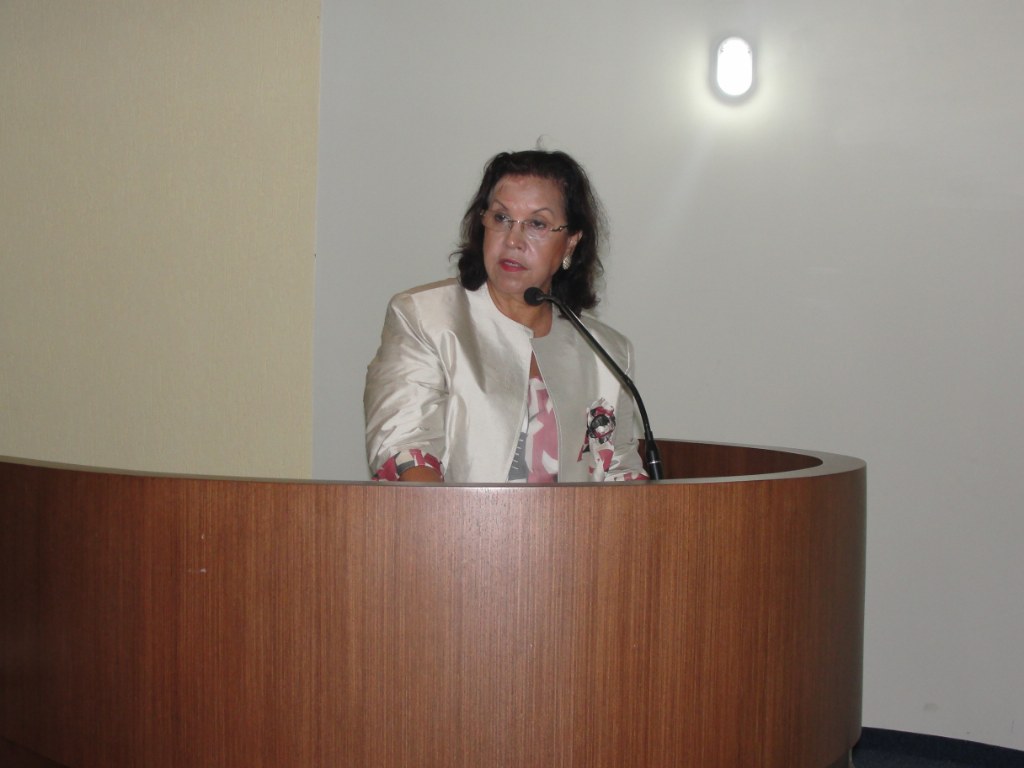 ALmira fala sobre o Dia da Merendeira