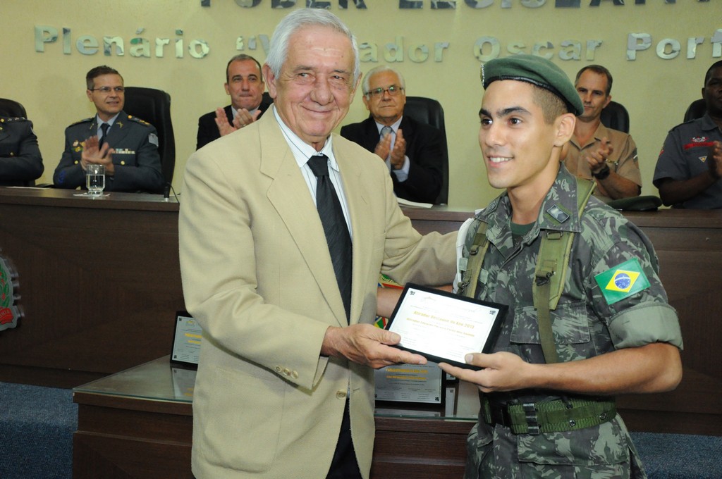 Atirador Paiao recebe seu premio