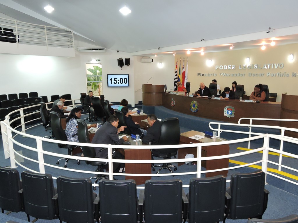 Camara aprova contas do Executivo de 2013
