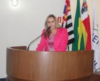 Elaine parabeniza professores da rede municipal 143x116