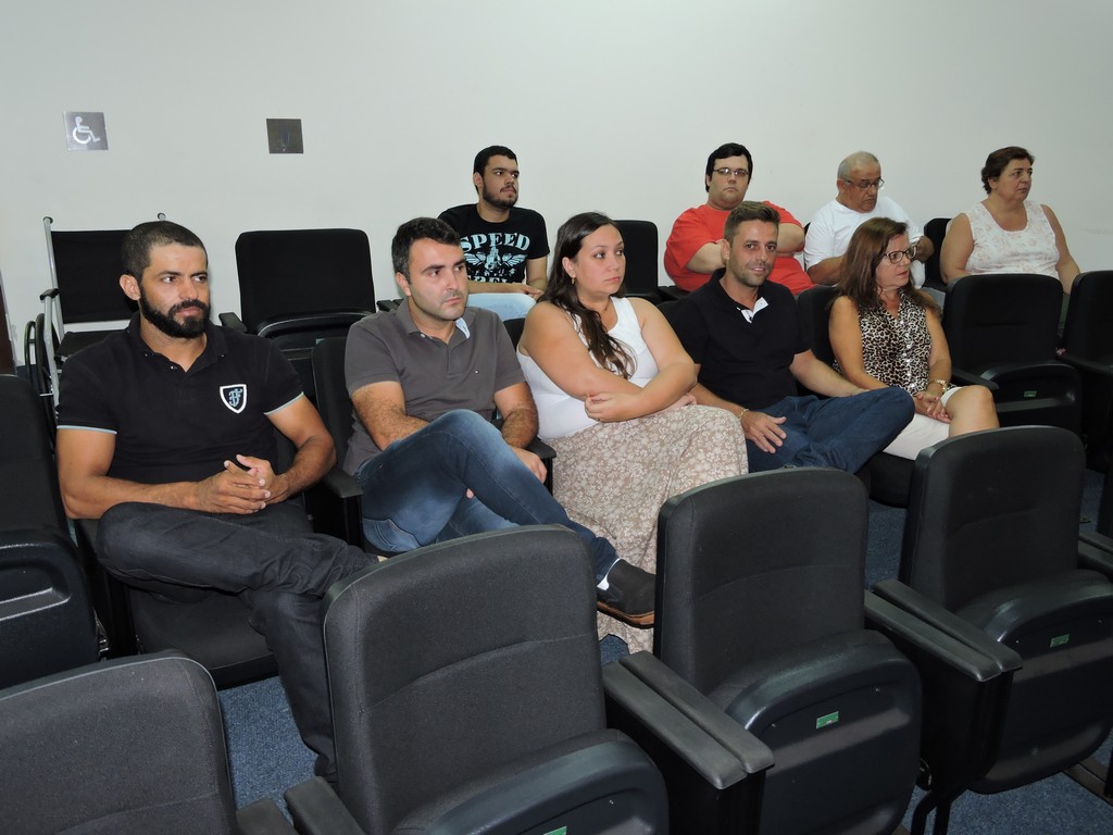 Equipe da Haven Cervejaria acompanha votação de projeto