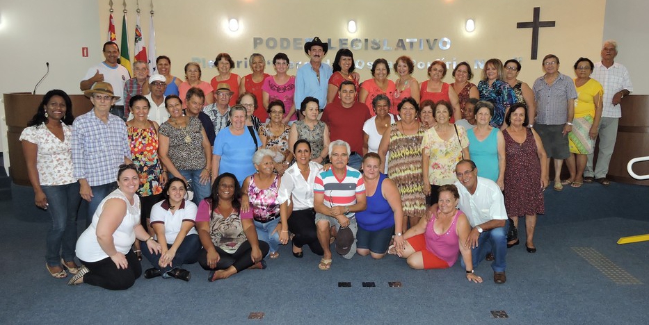 Equipe do CCI e Assistencia com os vereadores no Plenario da Camara