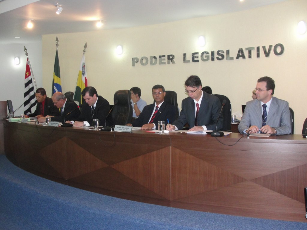 Mesa Principal com Edivaldo e seus advogados