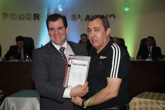 Mestre Normando homenageia o presidente Rodrigo