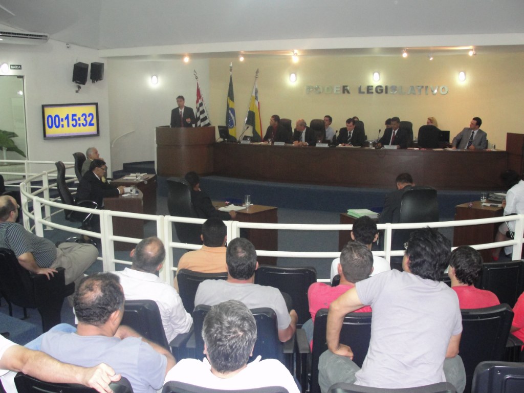 Pblico acompanha defesa feita por Dr. Srgio Frederico