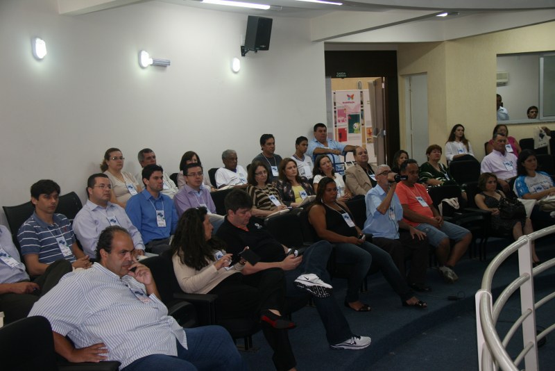Público durante a Caravana da Inclusão 800x534