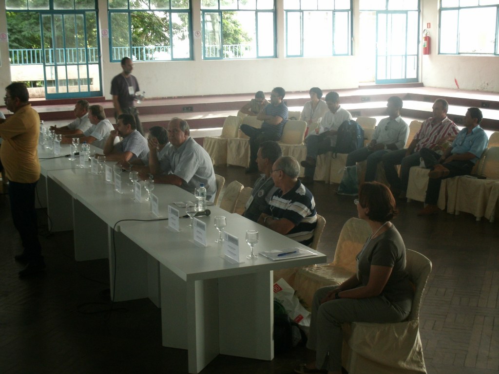 Reunião aconteceu na sede social do Tênis Clube