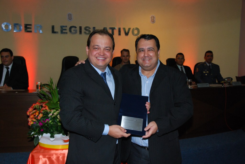 Rildo  homenageado pela ACE