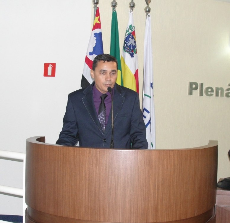 Serginho parabeniza Juiz da Comarca