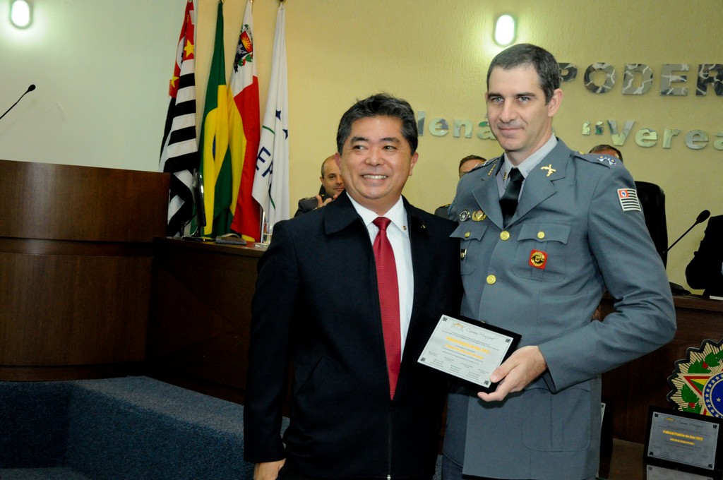 Tenente Ronny recebe sua honraria
