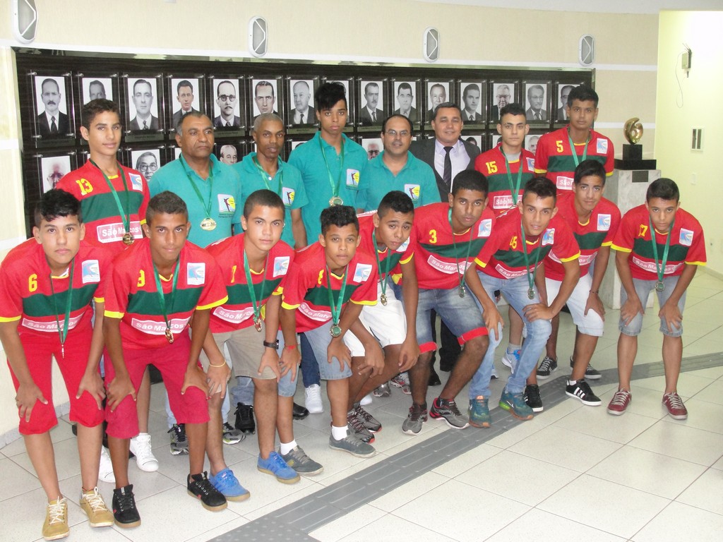 Vereador Serginho com a equipe Sub 17 de Futebol