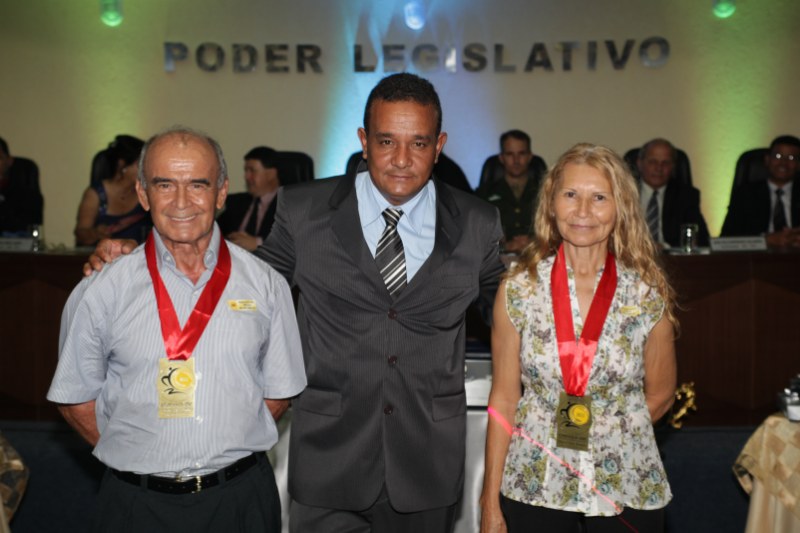 Vereador Nilson com os atletas da Melhor Idade