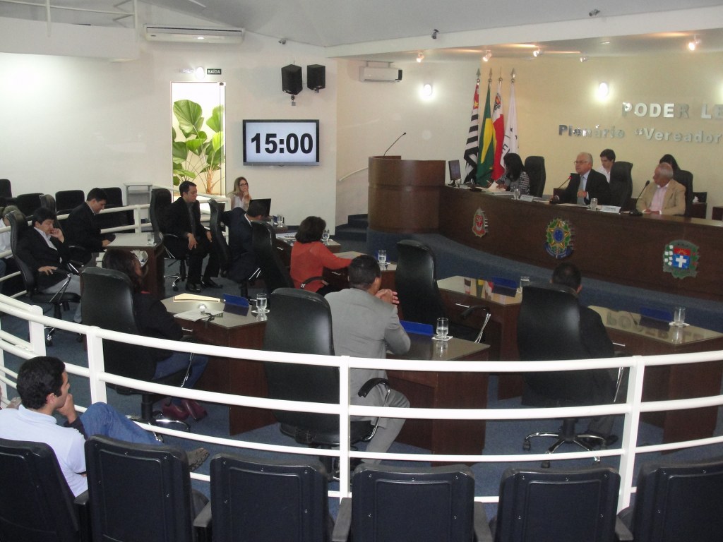 Vereadores aprovam reestruturação da Câmara
