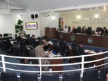 Vereadores durante a Sessao de 15 de abril 155x116
