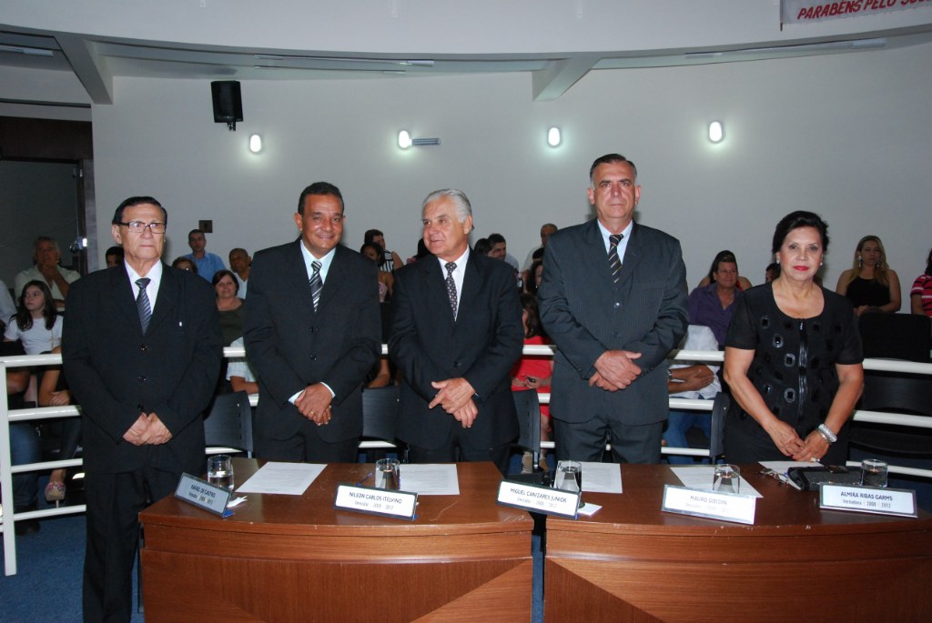 Vereadores acompanham a solenidade